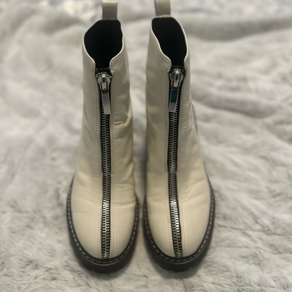 Kendall and Kylie boots